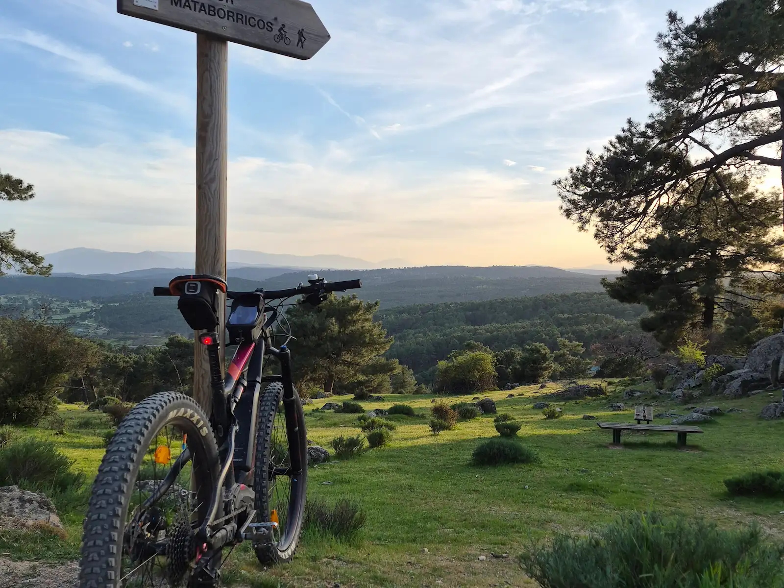 Las Navas - Tour E-bike